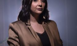 الروائية نورا ناجي تفوز بجائزة رضوى عاشور للأدب العربي 2025 عن روايتها "رمال متحركة".